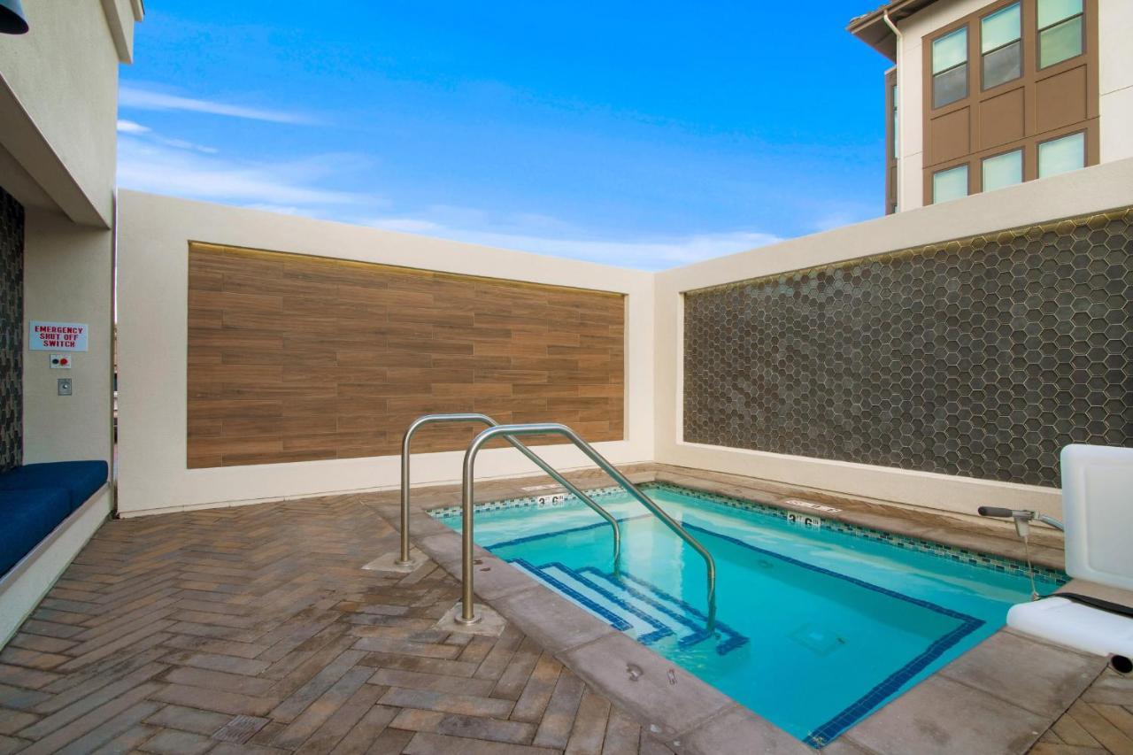 Global Luxury Suites In The Heart Of San Carlos Exterior photo